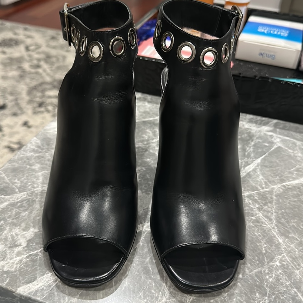 Prada sandals - Picture 2 of 6